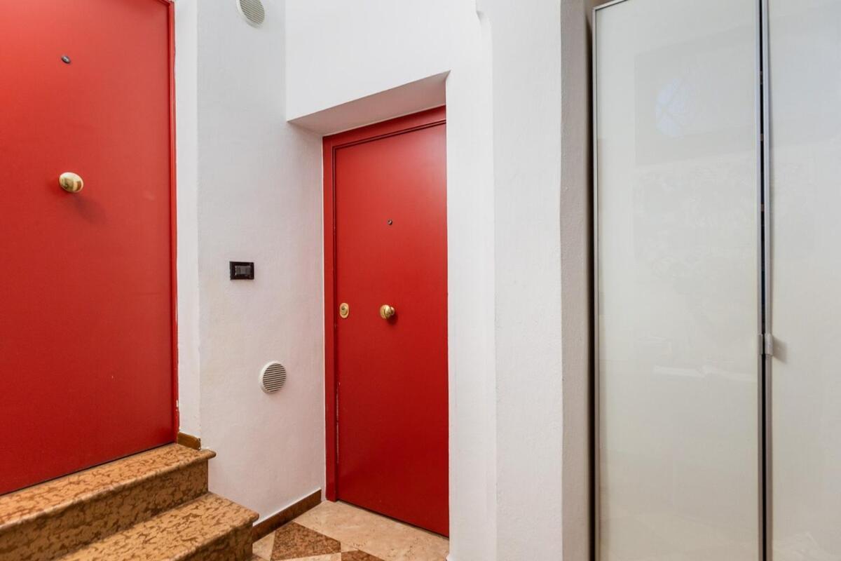 Monolocale Sui Tetti Di Bologna - Via Indipendenza Apartment Exterior photo